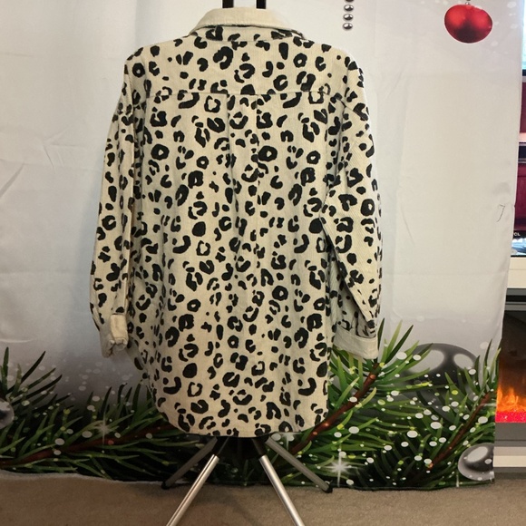 BIBI Shacket - Picture 2 of 2